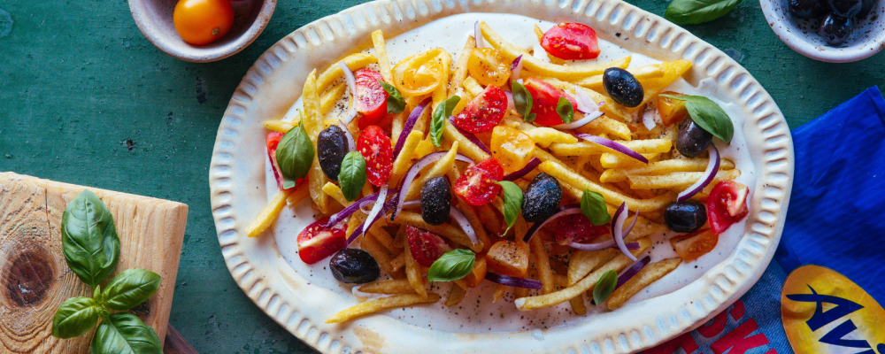 Картофель фри Skinny Fries на чесночном соусе в средиземноморском стиле