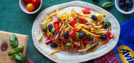 Картофель фри Skinny Fries на чесночном соусе в средиземноморском стиле
